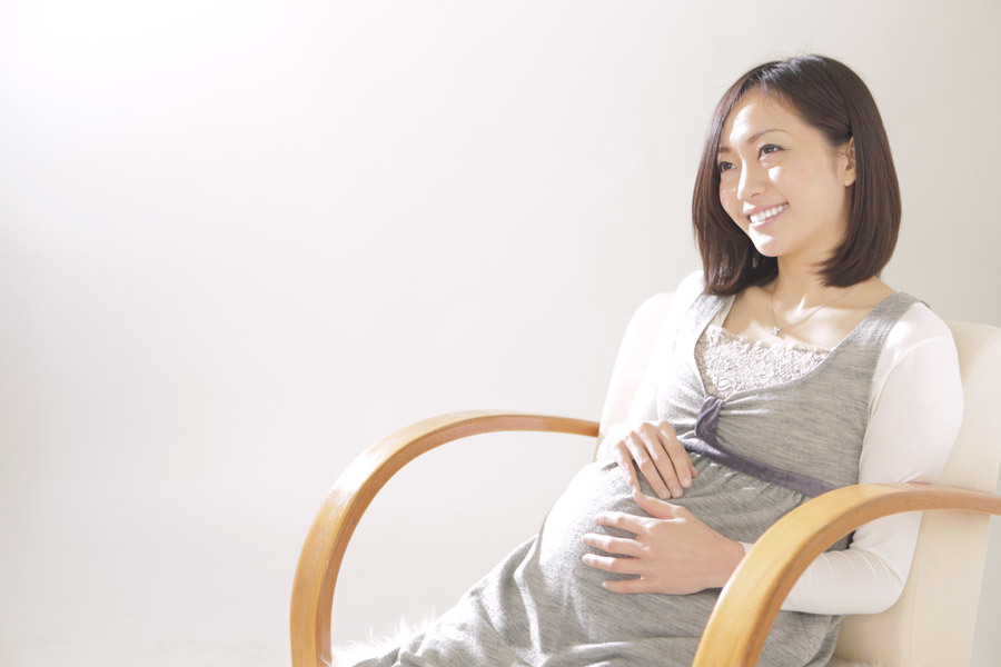 喜ぶ妊婦さん